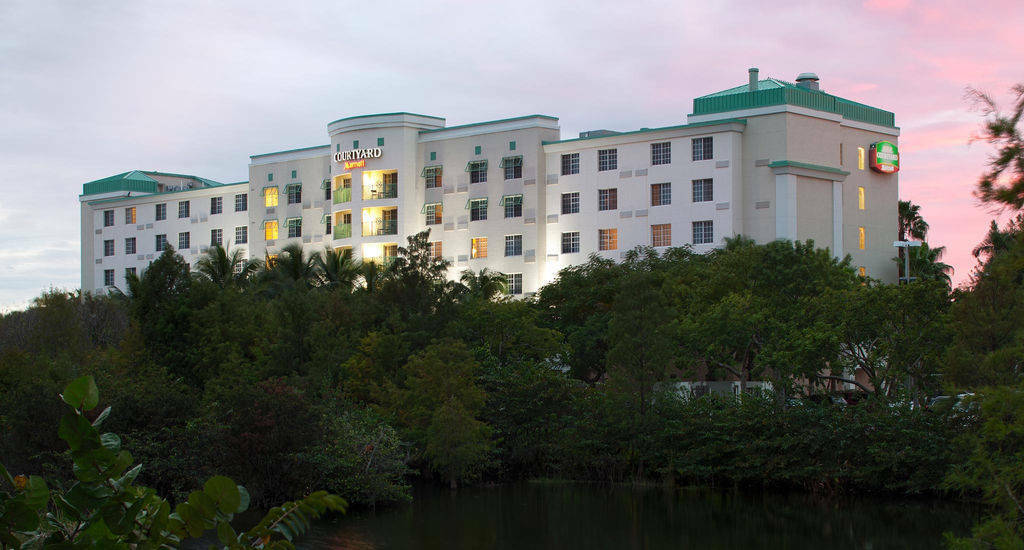 Courtyard By Marriott Fort Lauderdale Airport & Cruise Port Dania Beach Exterior foto